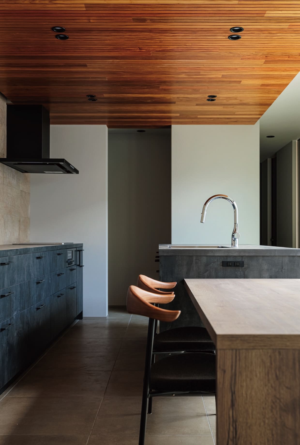 MONUMENT|WORKS|Kibaco PREMIUM