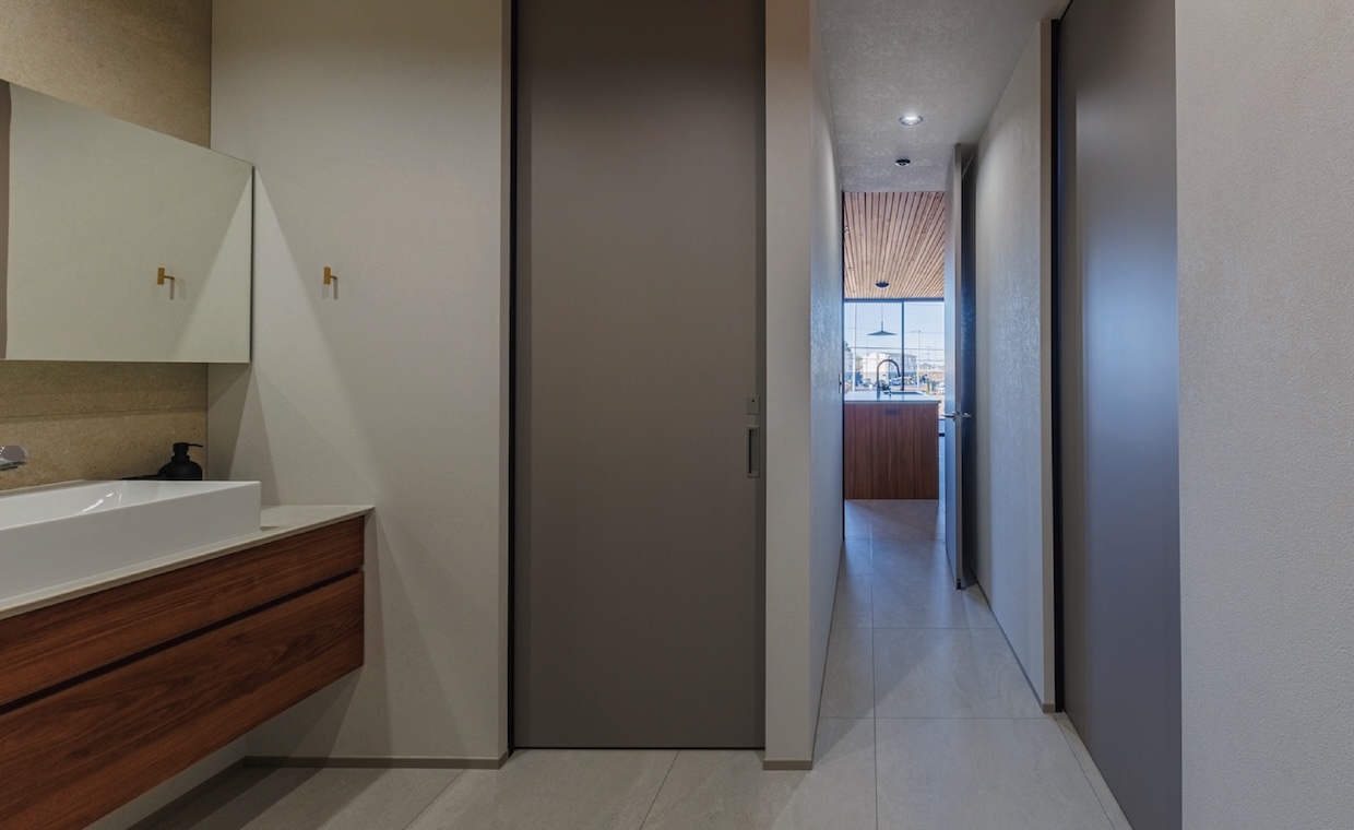 SKY LIVING|WORKS|Kibaco PREMIUM