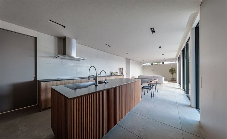 [THE GREAT HOUSE] 施工写真をアップしました。